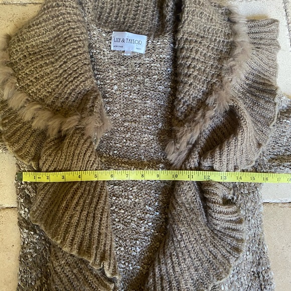 Vintage Lily & Taylor Brown Ruffle Collar Bell Sleeve Cardigan | Large - Picture 6 of 9